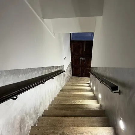 Code 1 Bed & Breakfast Frosinone