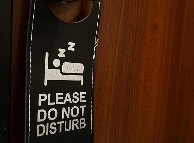 Code 1 Nocleg ze śniadaniem 4*