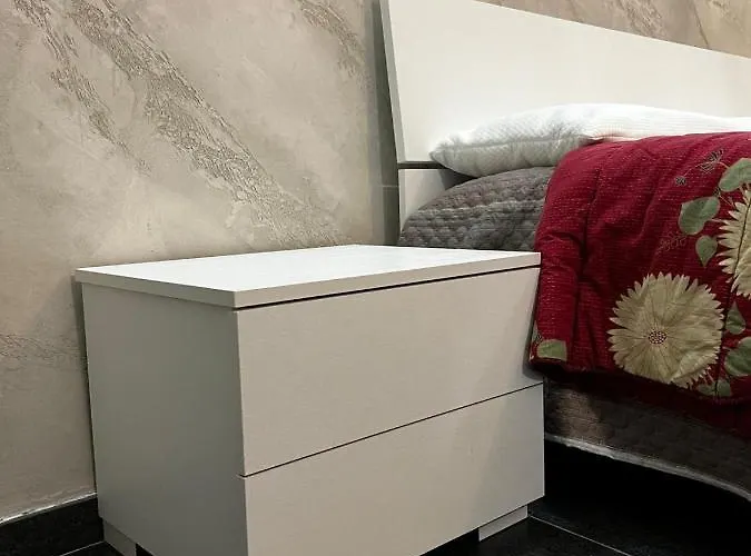 Code 1 Nocleg ze śniadaniem