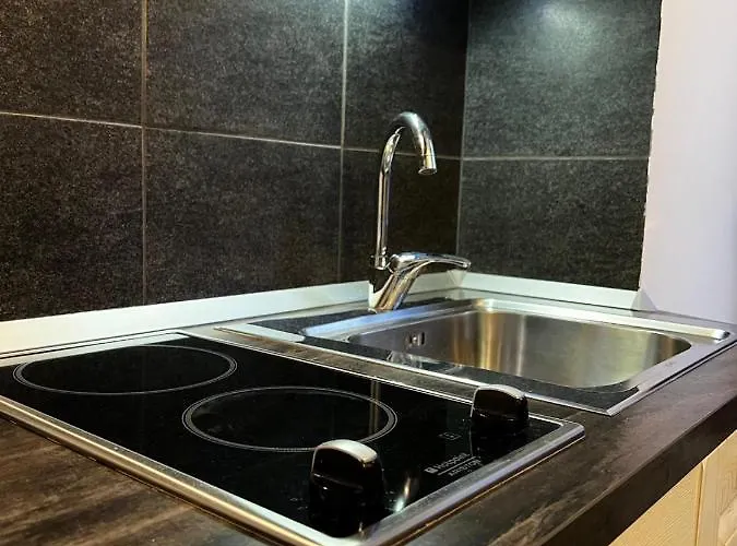 Code 1 Nocleg ze śniadaniem 4*