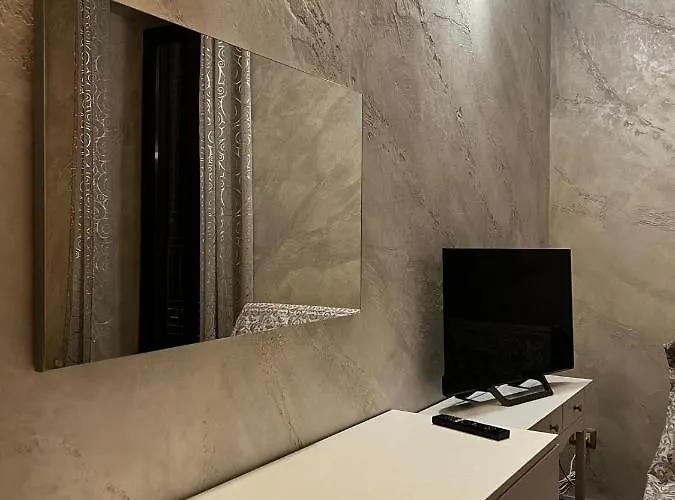 Code 1 Nocleg ze śniadaniem Frosinone